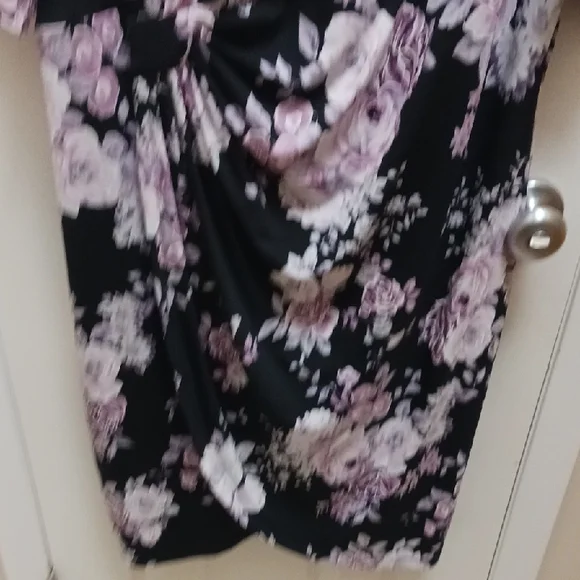Connected Apparel Black and Pink Floral Dress - Picture 4 of 10